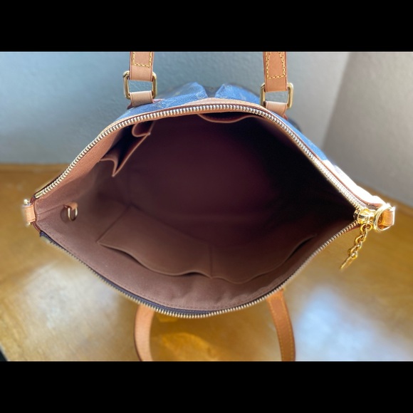 LOUIS VUITTON PALERMO PM MONOGRAM CANVAS - Picture 7 of 17